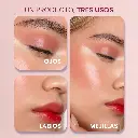 imgi_18_LIPPIE_CHEEKS_E_COMMERCE_05.webp