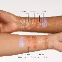 imgi_18_Swatches_-_Iluminador_Crema.webp