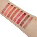Soft-Lips-Caja-x-9-tonos-y-Soft-Lips-Individual_Mesa-de-trabajo-1.webp